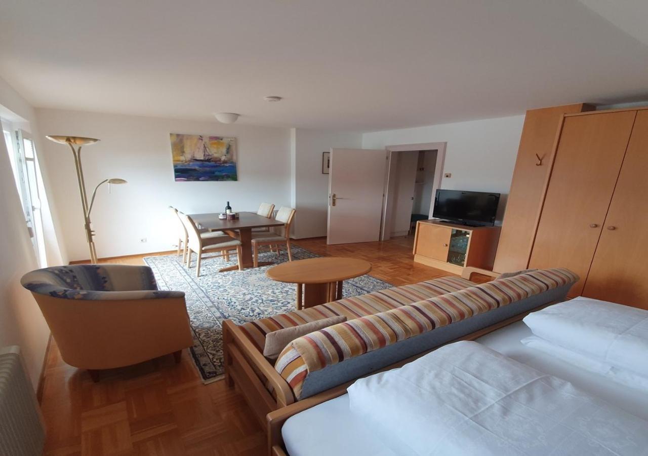 Haus Kraller-Urlaub Mit Seeblick 米尔施塔特 外观 照片