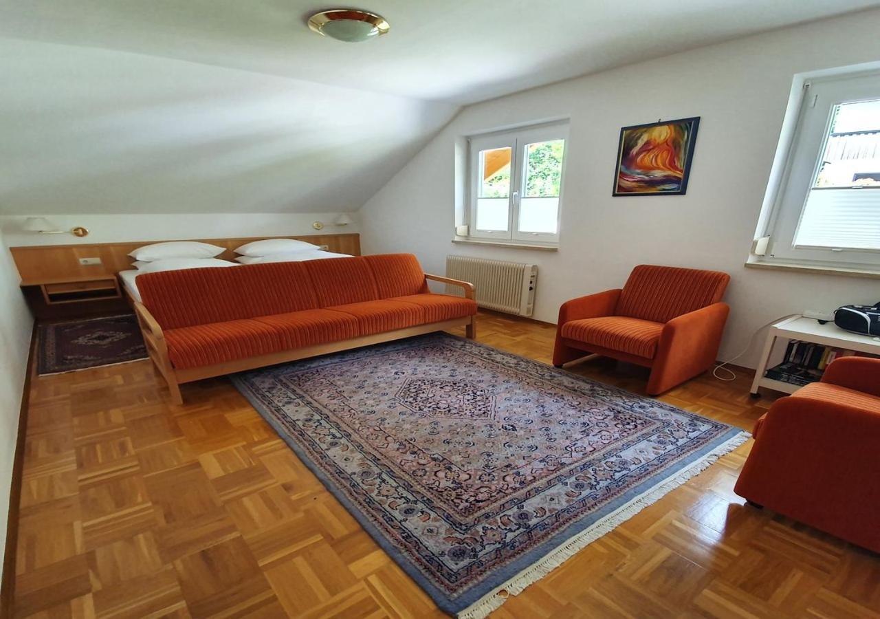 Haus Kraller-Urlaub Mit Seeblick 米尔施塔特 外观 照片