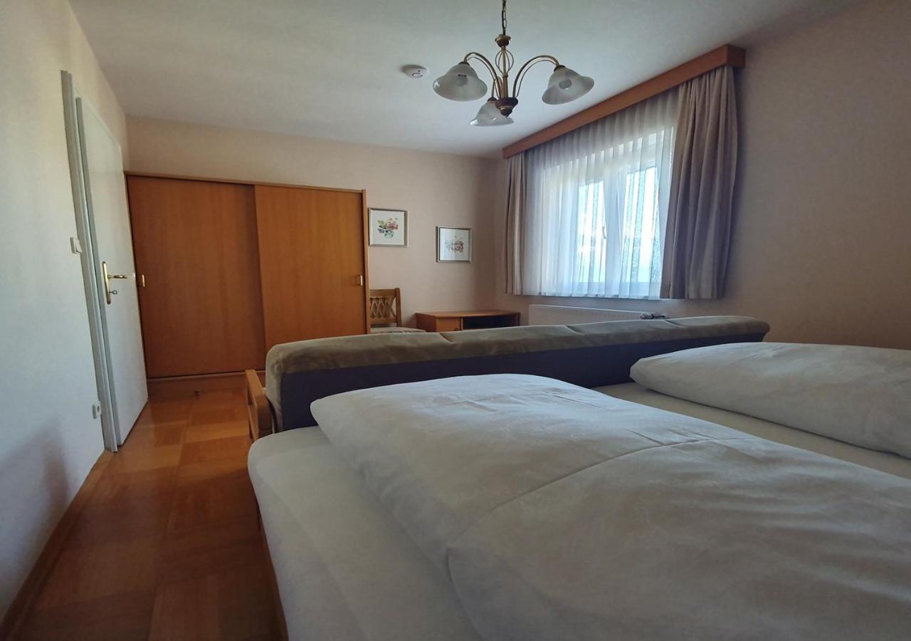 Haus Kraller-Urlaub Mit Seeblick 米尔施塔特 外观 照片